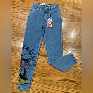 Levi’s Minnie Mouse high rise boyfriends jeans